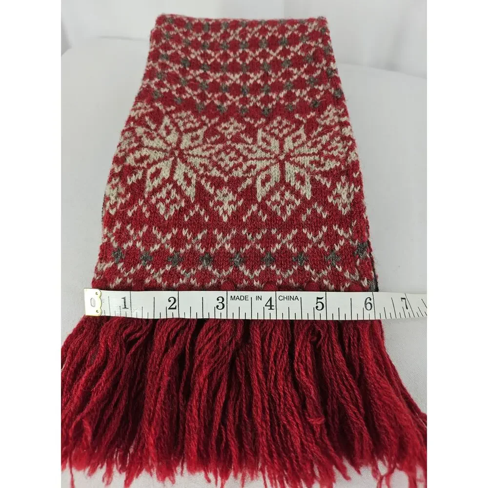 WOOLRICH KNITTED COLLAR SCARF – RED & WHITE SNOWFLAKE PATTERN TASSEL TRIM LINED